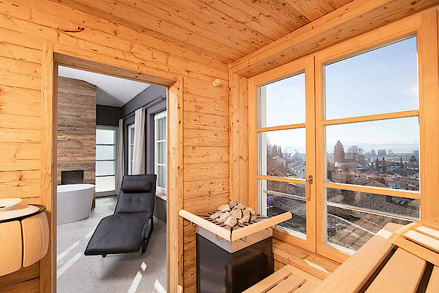 Klassische Sauna mit Meditherm