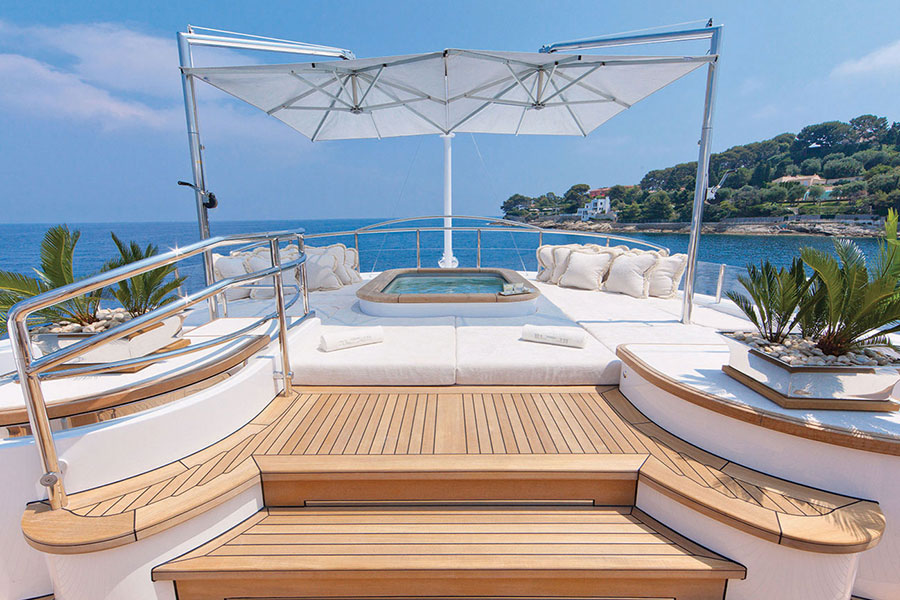 COMPASS Carbon Ceramic Pools - Yacht Pool